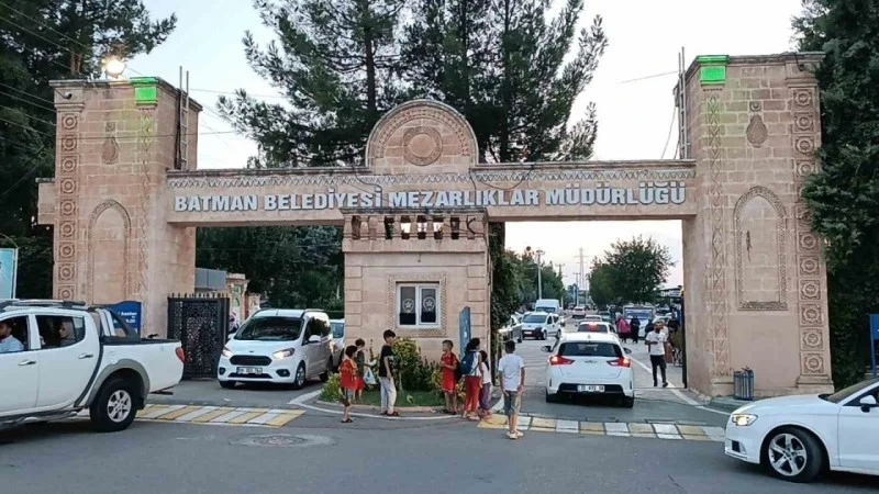 4 KİŞİ YAŞAMINI YİTİRDİ