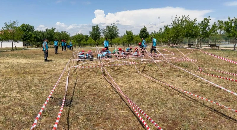 KIRA DAĞI MESİRE ALANI UMKE KAMPINA EV SAHİPLİĞİ YAPTI