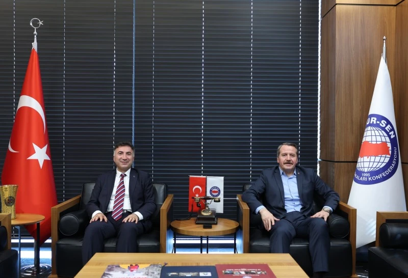 REKTÖR DEMİR'DEN MEMUR-SEN'E ZİYARET