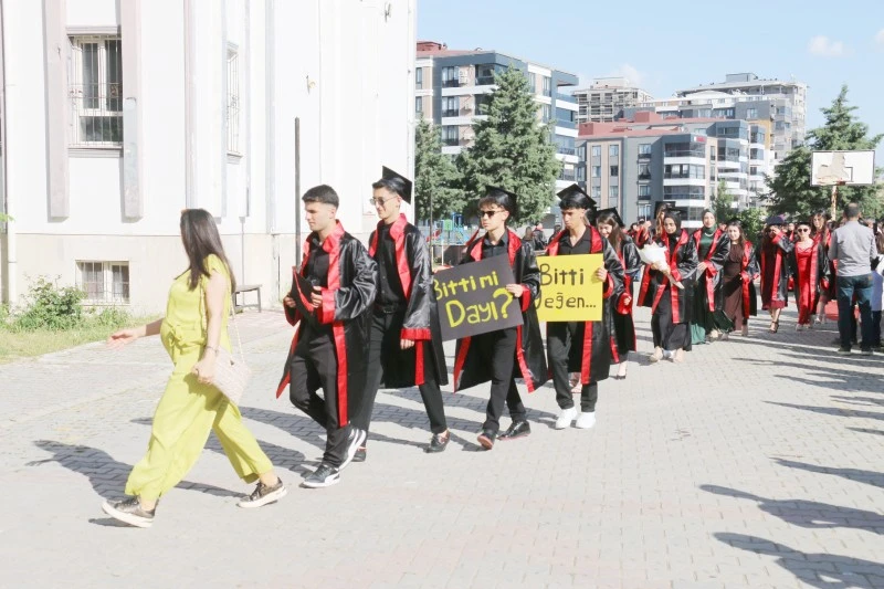ı