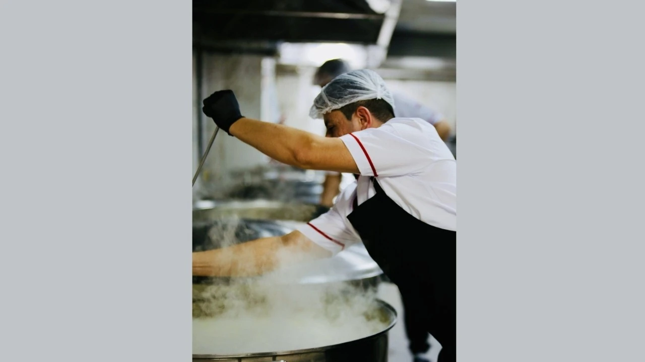 BATMAN’DA HER GÜN 10 BİN KİŞİYE İFTAR