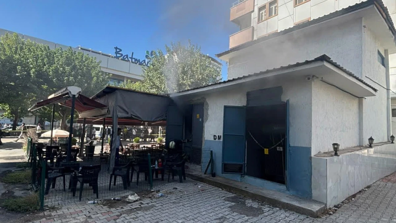 Batman Park karşısında trafo yangını