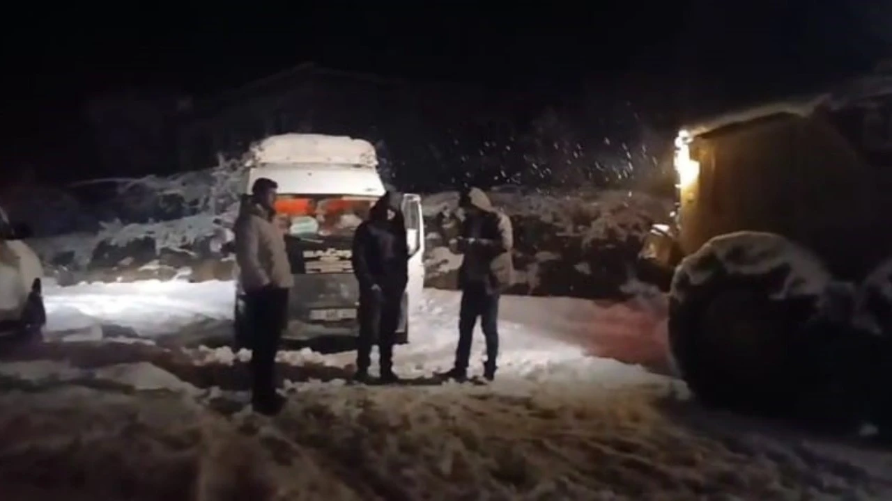 MAHSUR KALAN 10 KİŞİ KURTARILDI