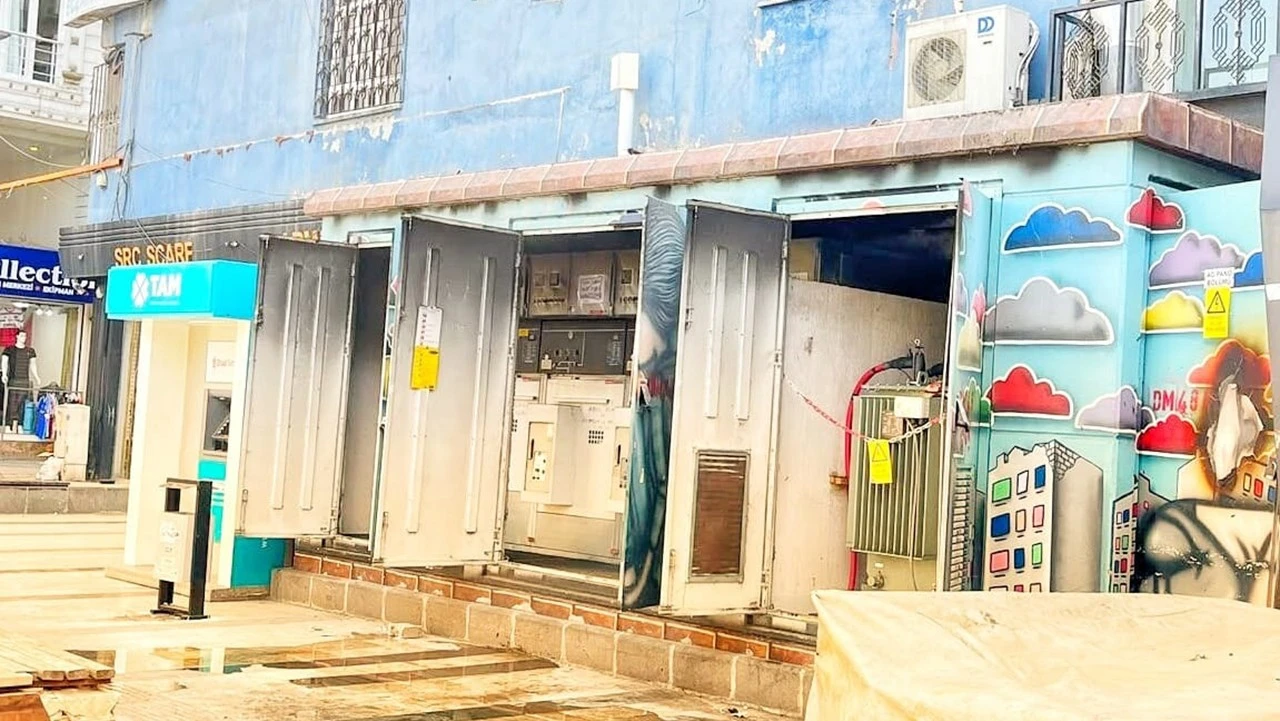G&Uuml;LİSTAN&rsquo;DA TRAFO PATLADI