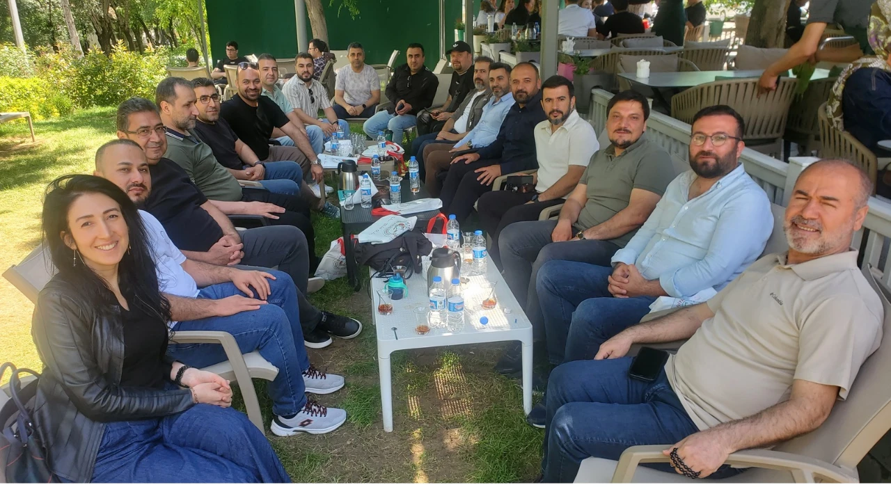 DOKTORLARIN ORTAK &Ccedil;IĞLIĞI: &ldquo;T&Uuml;KENİYORUZ&rdquo;