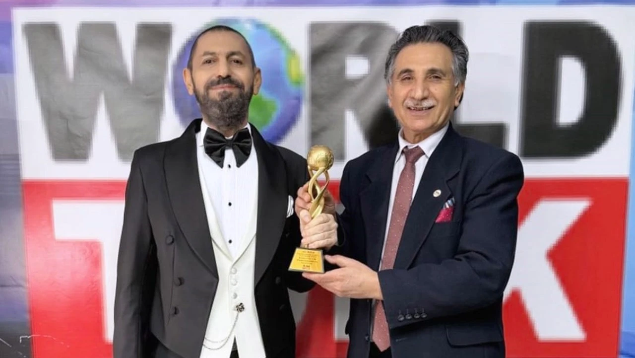 AKİF MANAF&rsquo;A K&Uuml;RESEL BARIŞ &Ouml;D&Uuml;L&Uuml;