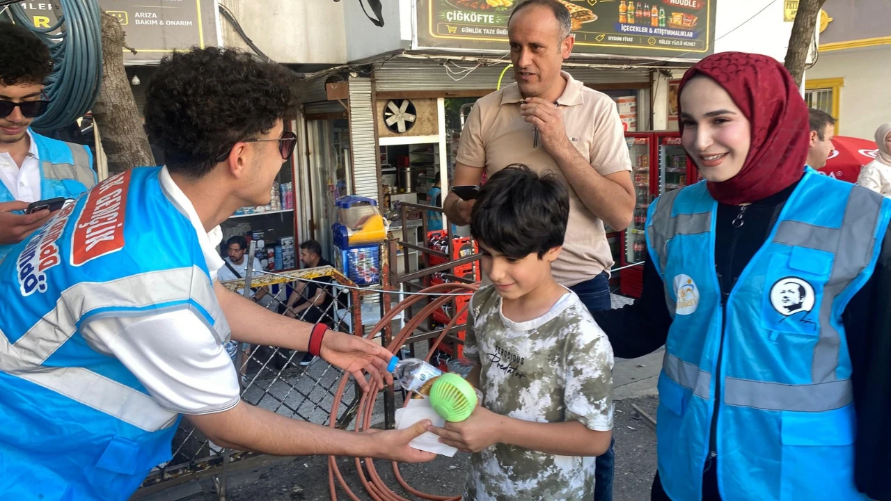 SINAVA 5 KALA AK GEN&Ccedil;LİK SAHADAYDI