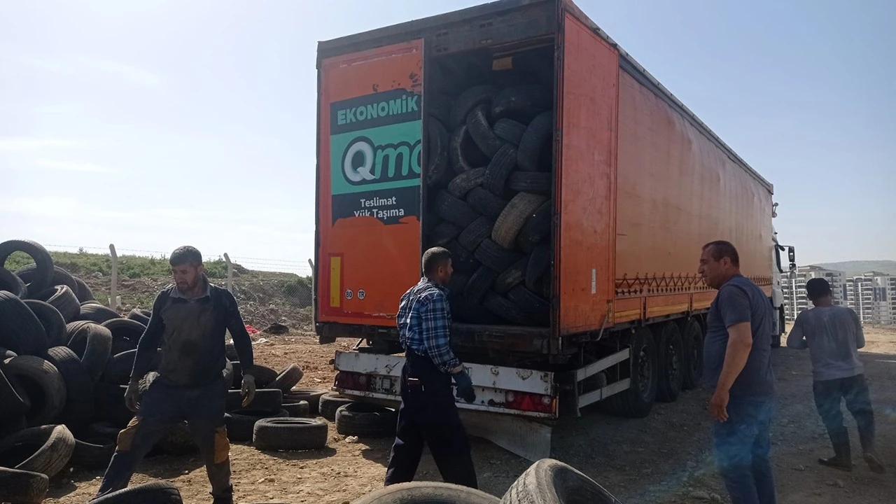 38 TIR DOLUSU LASTİK EKONOMİYE KAZANDIRILDI