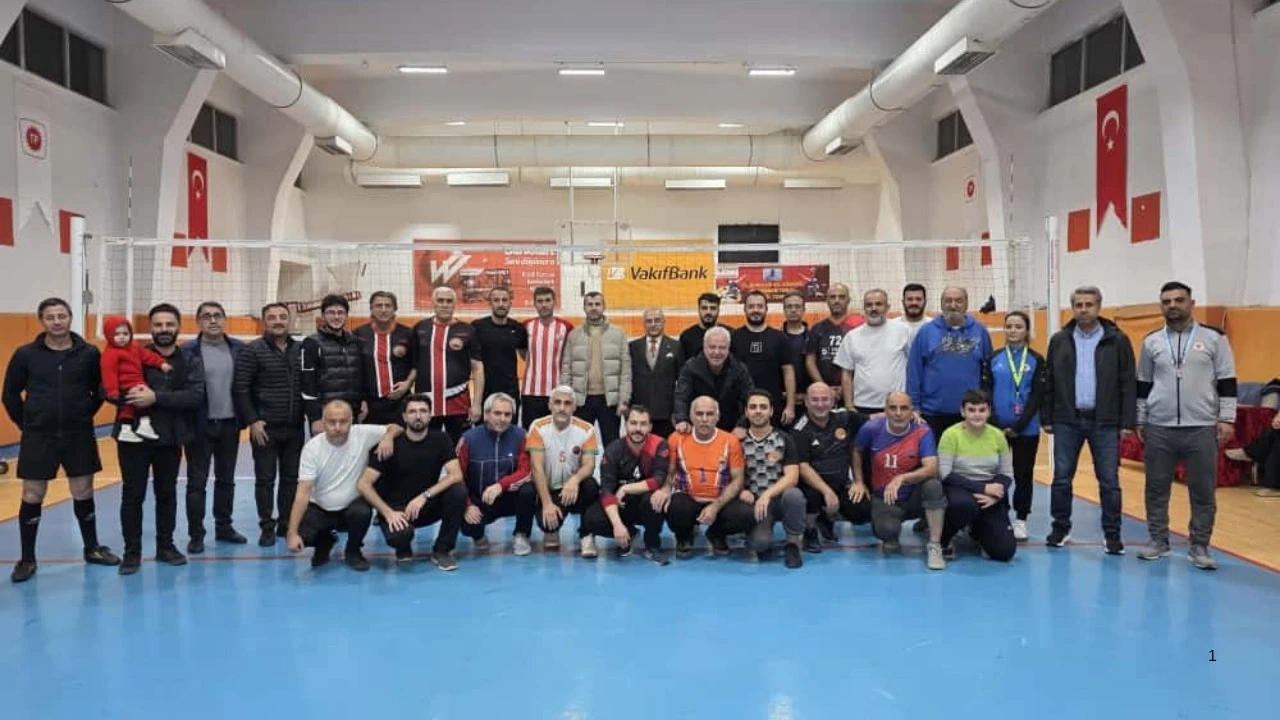 TPAO MÜKERREM TURAL VOLEYBOL TURNUVASI BAŞLADI