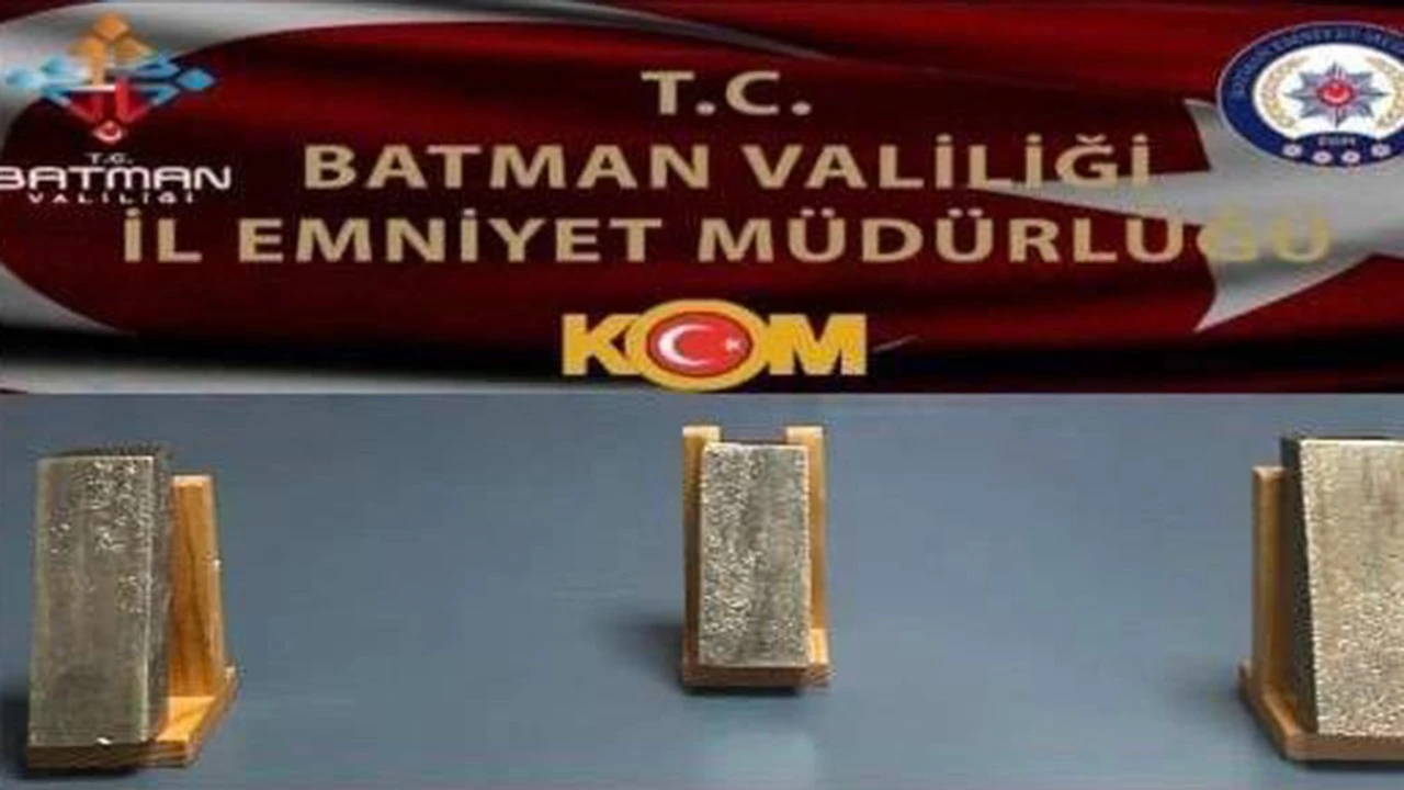 KUL&Uuml;P BAŞKANI BATMAN&rsquo;DA KA&Ccedil;AK ALTINLA YAKALANDI