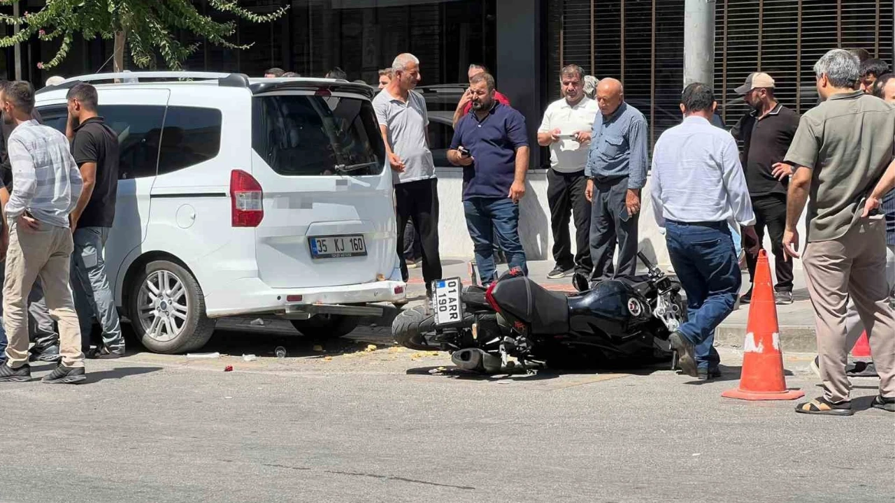 TRAFİK KAZASI: 2 YARALI VAR
