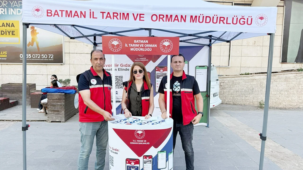 G&Uuml;VENİLİR GIDA İ&Ccedil;İN SAHAYA İNDİLER