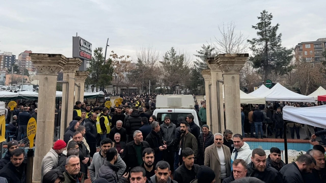 BESO&rsquo;DA BAŞKANLIK YARIŞI