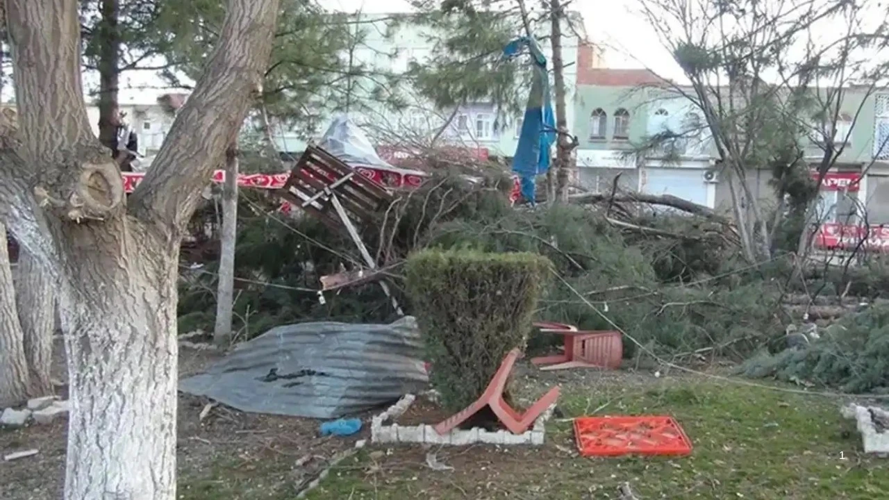 METEOROLOJİ UYARDI: İKİ BÖLGEDE FIRTINA GELİYOR