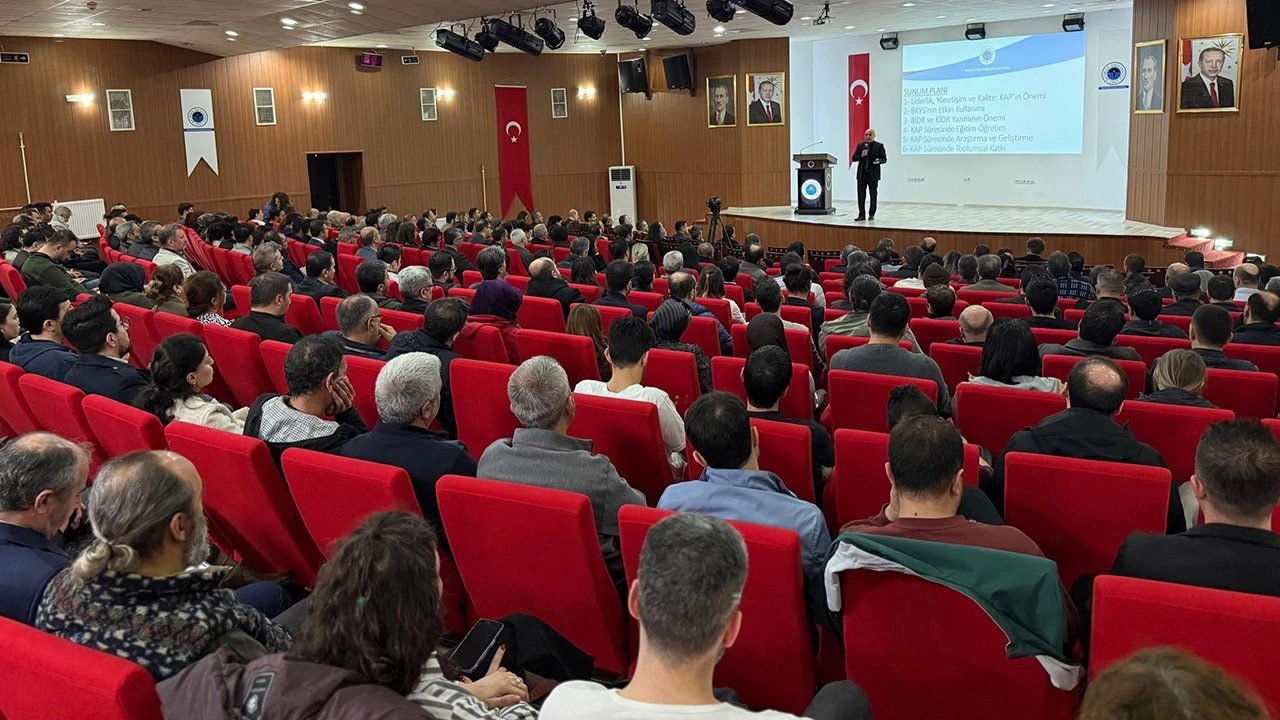 KAP S&Uuml;RECİ &Uuml;NİVERSİTEDE ANLATILDI