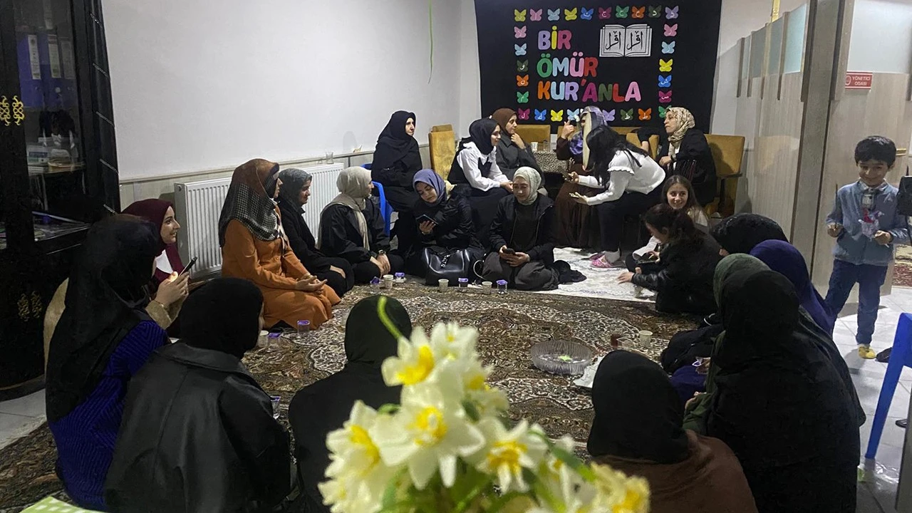 İFTAR SONRASI SOHBET VE İLAHİ PROGRAMI