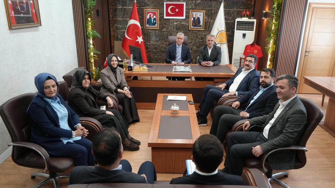 BATMAN&rsquo;DA TEŞKİLAT VE GEN&Ccedil;LİK BULUŞMASI