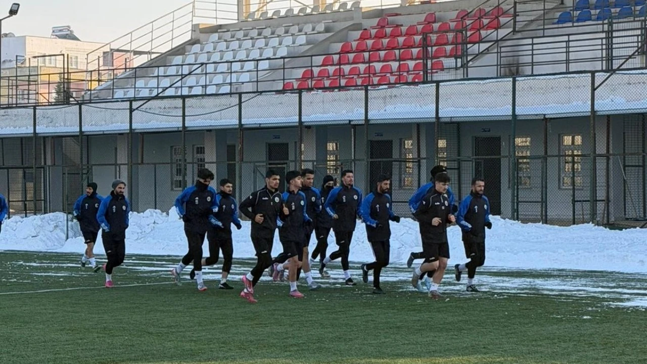 BİNATLI SPOR FK, ŞAMPİYONLUĞA ODAKLANDI