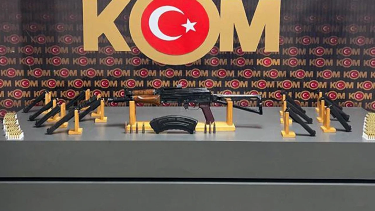 KALEŞNİKOF VE MÜHİMMAT ELE GEÇİRİLDİ