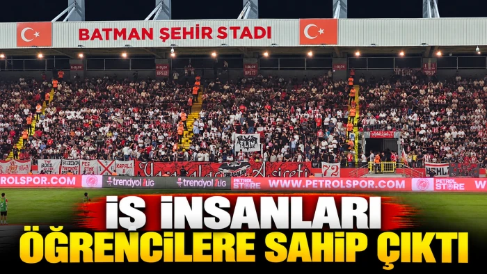 İŞ İNSANLARI &Ouml;ĞRENCİLERE SAHİP &Ccedil;IKTI