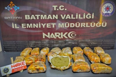 11 KİLO TOZ ESRAR ELE GE&Ccedil;İRİLDİ
