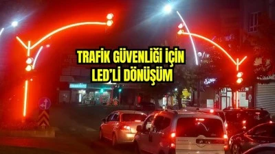 12 KAVŞAĞA 119 LED'Lİ SİNYALİZASYON DİREĞİ