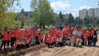 30 FİDAN TOPRAKLA BULUŞTU