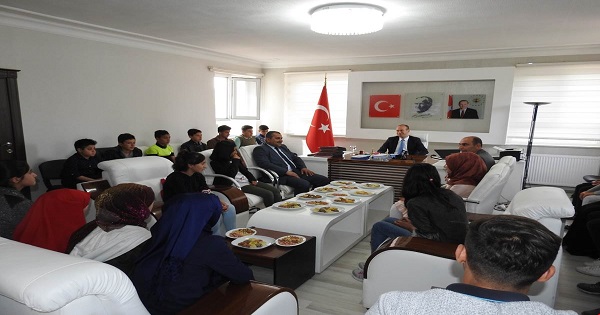 SORUNU ÖĞRENCİLERDEN DİNLEDİ