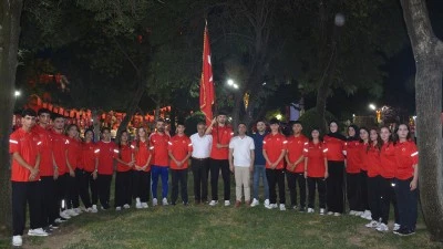 5 KİLOMETRELİK BAYRAK N&Ouml;BETİ