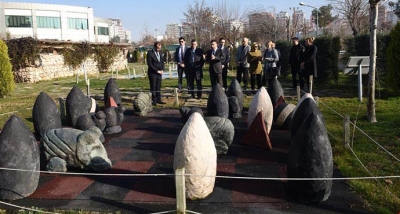 600 eserin bulunduğu müzeyi gezdiler