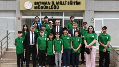 76 &Ouml;ĞRENCİ, 58 ROBOT