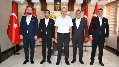 ANAVATAN PARTİSİ YÖNETİMİNDEN VALİ CANALP’E ZİYARET