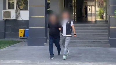 ARAÇTA METAMFETAMİN ELE GEÇİRİLDİ: 1 TUTUKLAMA