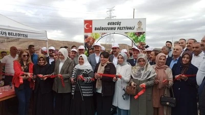 BAĞBOZUMU VE GASTRONOMİ FESTİVALİ RENKLİ GÖRÜNTÜLERE SAHNE OLDU