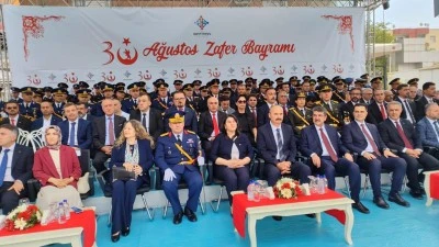 BATMAN&rsquo;DA ZAFER COŞKUSU
