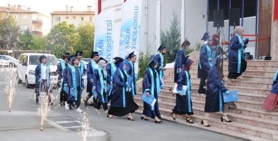 BATMAN &Uuml;NİVERSİTESİ&rsquo;NDEN 35 BİN MEZUN