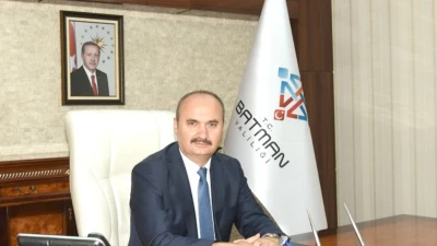 CANALP: GENÇLERİMİZ CUMHURİYETİMİZİN GELECEĞİDİR