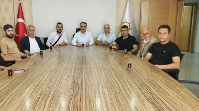 ÇAY VAR, MUHABBET VAR...