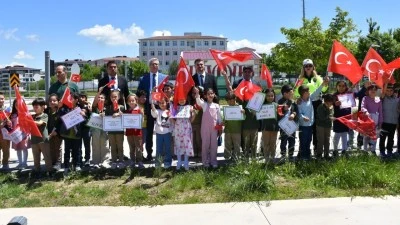 &Ccedil;OCUKLAR TRAFİĞİ EĞLENEREK &Ouml;ĞRENDİ