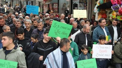 DİL İ&Ccedil;İN B&Uuml;Y&Uuml;K Y&Uuml;R&Uuml;Y&Uuml;Ş