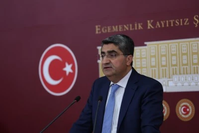EKMEN: 25 BİN ATAMADA SADECE 6 KONTENJAN KABUL EDİLEMEZ