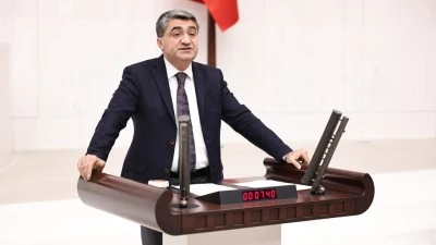 EKMEN: BU B&Uuml;T&Ccedil;E EMEKLİYİ YOK SAYAN, ASGARİ &Uuml;CRETLİYİ EZEN BİR B&Uuml;T&Ccedil;EDİR