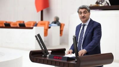 EKMEN&rsquo;DEN NATO ZİRVESİ TEDBİRLERİNE TEPKİ