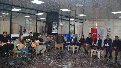 EMİNOĞLU: GEN&Ccedil;LİK MERKEZLERİ &Ouml;NEMLİ BİR ROL &Uuml;STLENİYOR