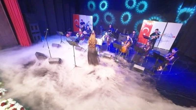 ENSTR&Uuml;MANTAL SOLO KONSERİ D&Uuml;ZENLENDİ