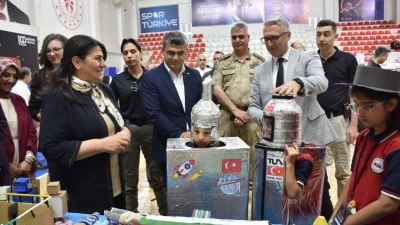 GELECEĞİN MUCİTLERİ PROJELERİNİ SERGİLEDİ