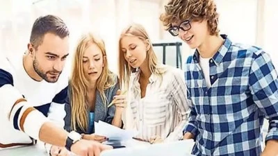 GENÇLERİN YÜZDE 42’Sİ İKİNCİ BİR İŞE YÖNELDİ