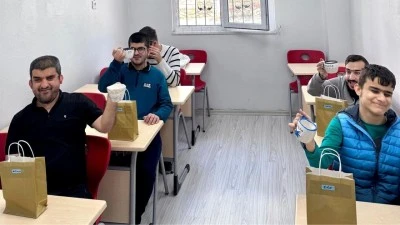 GÖRME ENGELLİ GENÇLERE SERAMİK ATÖLYESİ