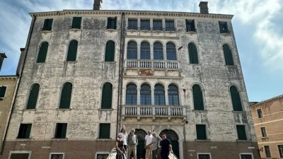 GÜNEŞTEKİN, PALAZZO GRADENİGO’YU RESTORE EDİYOR