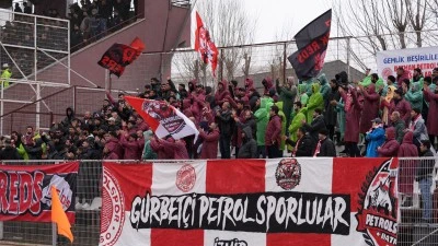 GURBET&Ccedil;İLER PETROLSPOR'U BEKLİYOR